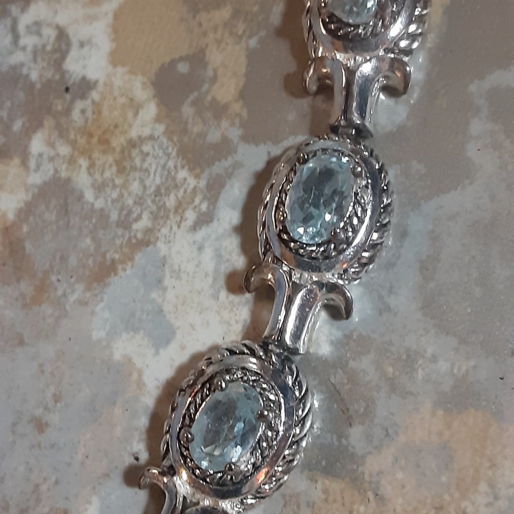Sterling Silver Blue Topaz Bracelet 925 8"